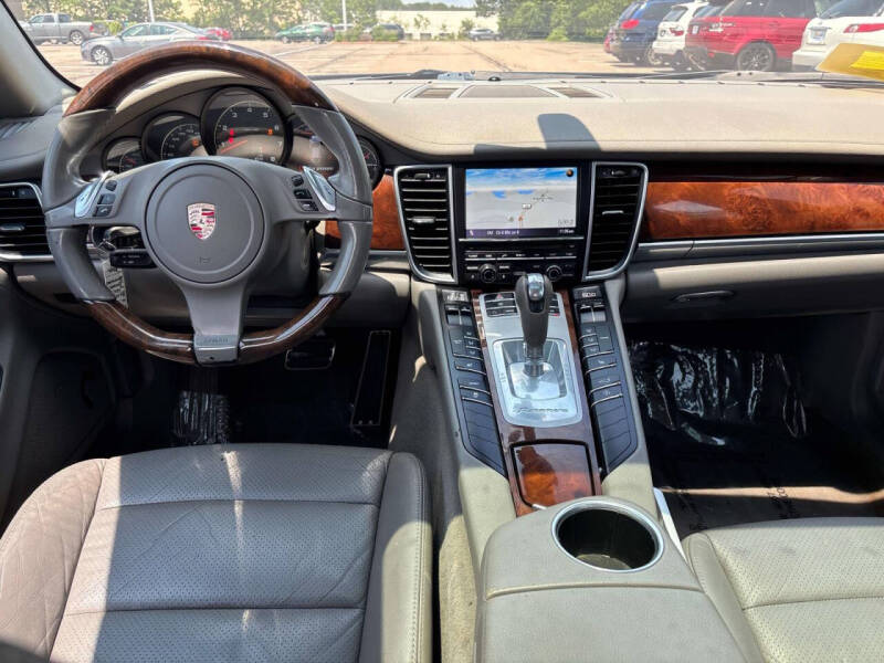 2011 Porsche Panamera