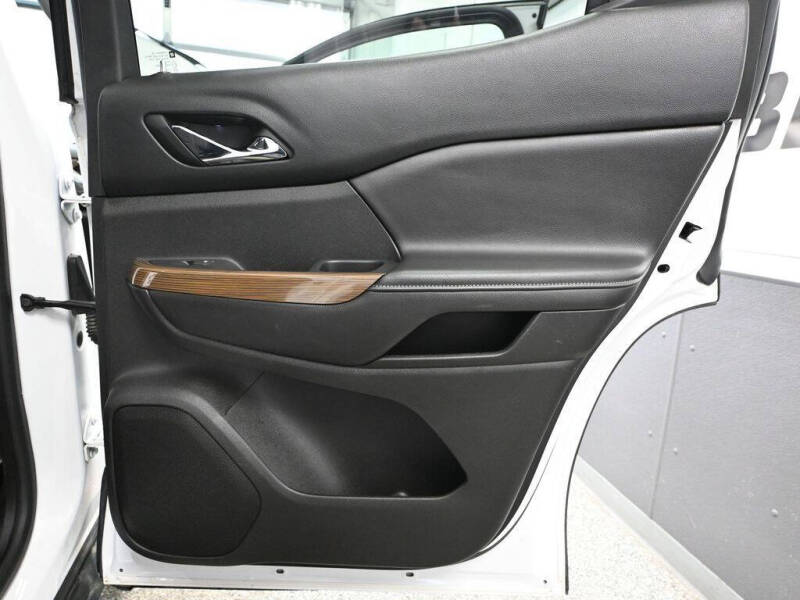 2017 GMC Acadia SLE-2