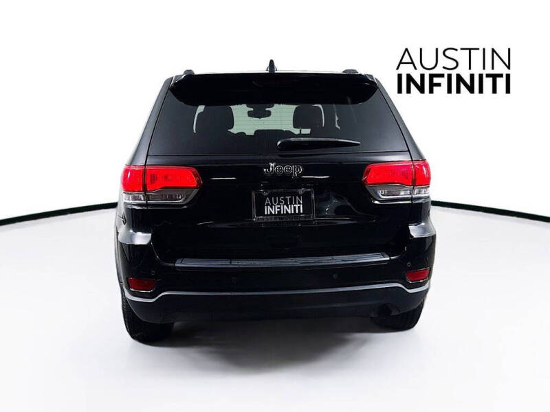 2017 Jeep Grand Cherokee Laredo