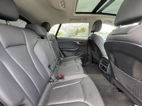 2019 Audi Q8 quattro Premium Plus 55 TFSI