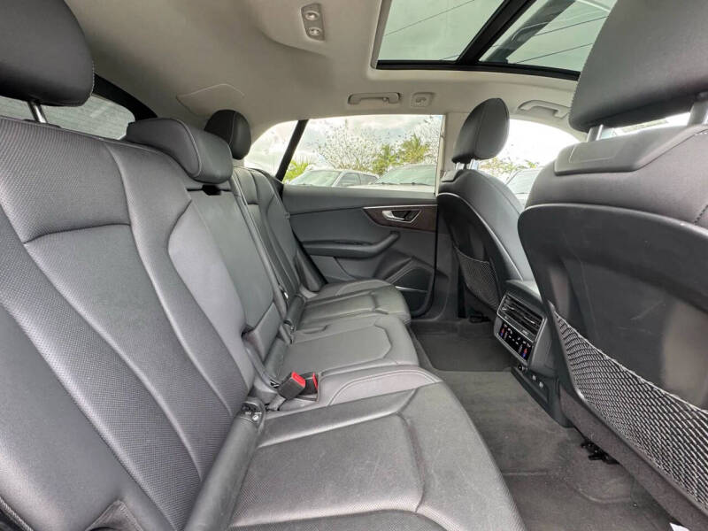 2019 Audi Q8 quattro Premium Plus 55 TFSI