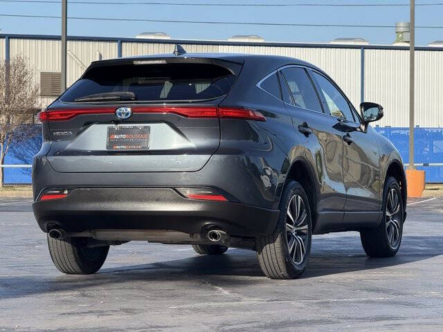 2024 Toyota Venza LE