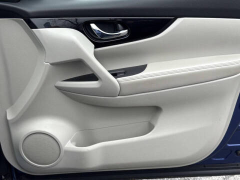 2022 Nissan Rogue Sport SV