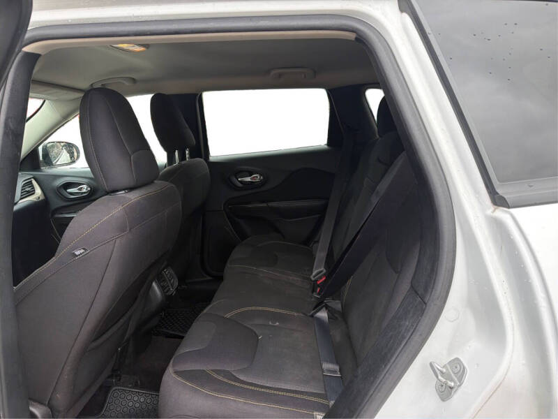 2016 Jeep Cherokee