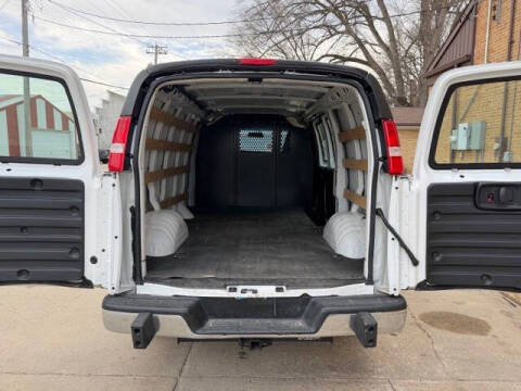 2021 GMC Savana 2500
