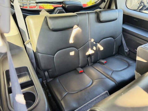 2011 Nissan Pathfinder LE