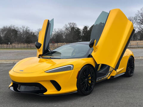 2022 McLaren GT