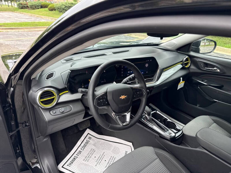 2025 Chevrolet Trax LT