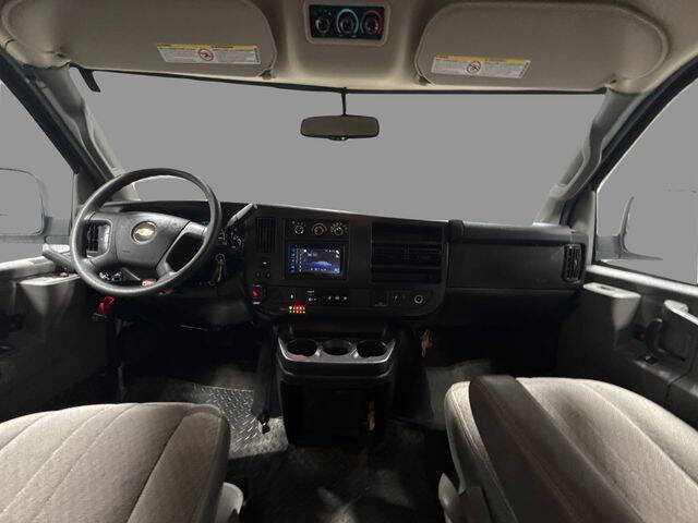2017 Chevrolet Express LT 3500