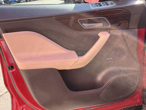 2018 Jaguar F-PACE 35t Prestige