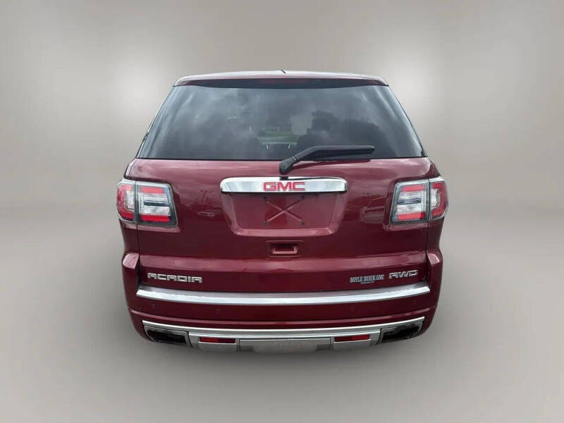 2016 GMC Acadia Denali