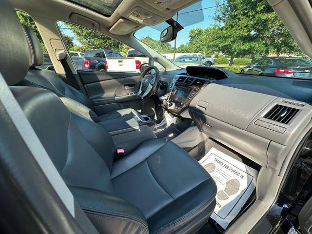 2012 Toyota Prius v Five