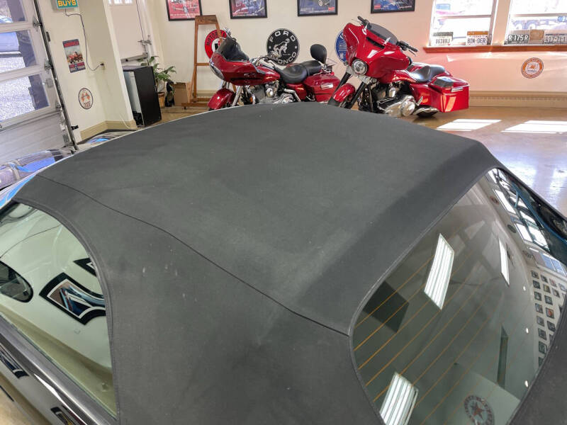 2002 Ford Thunderbird Deluxe