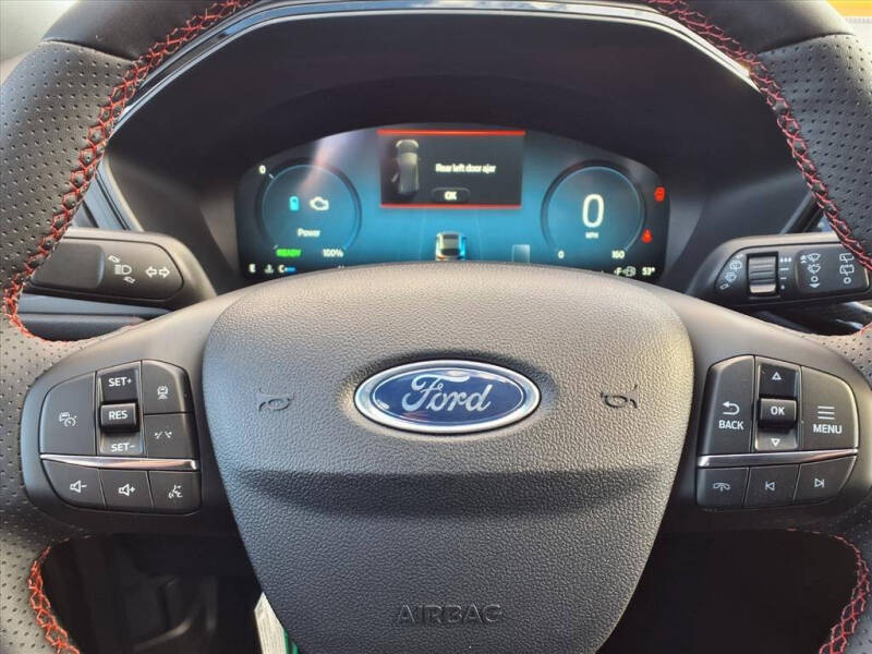 2026 Ford Escape Hybrid ST-Line Select