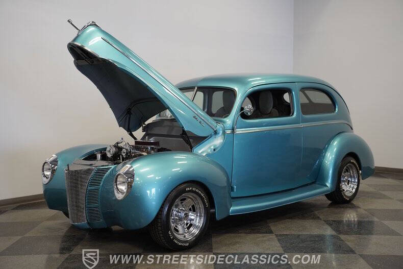 1940 Ford Deluxe