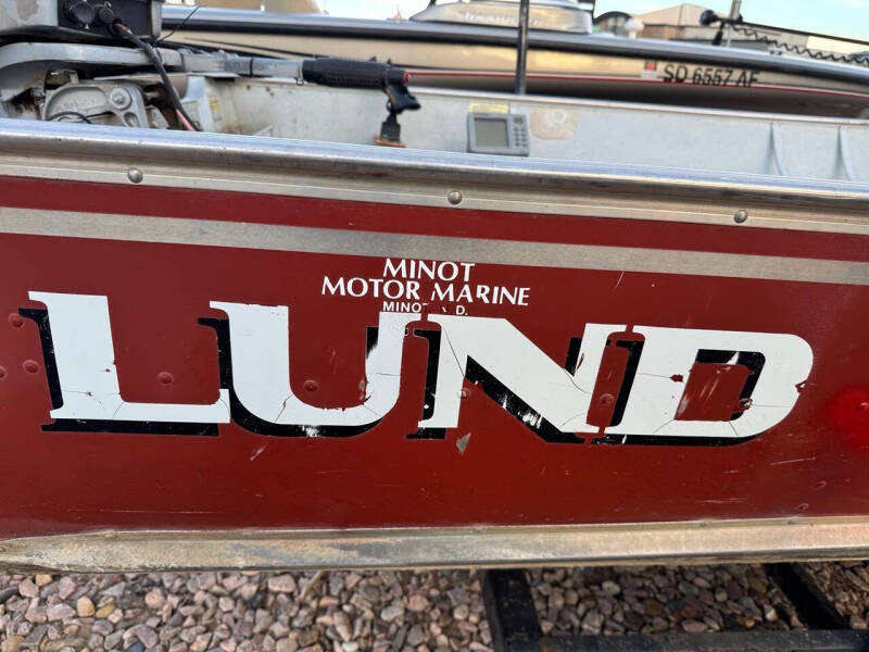 1988 Lund 16'