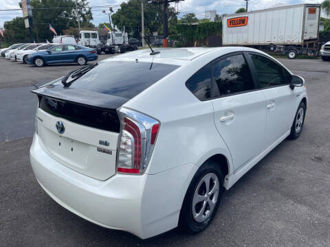 2014 Toyota Prius Three