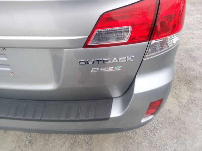 2011 Subaru Outback 2.5i Premium