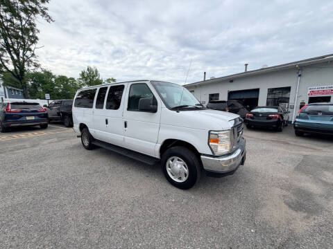 2012 Ford E-Series E-350 SD XLT
