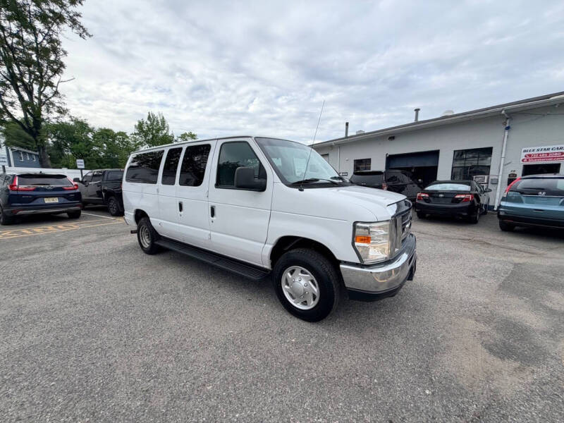 2012 Ford E-Series E-350 SD XLT
