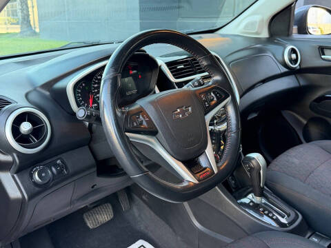 2019 Chevrolet Sonic LT Auto