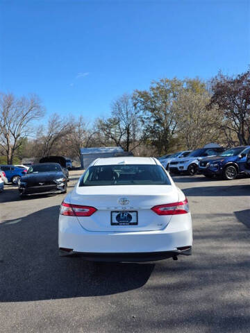 2019 Toyota Camry LE