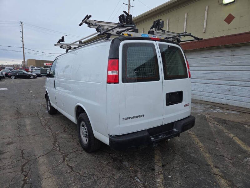 2018 GMC Savana 2500