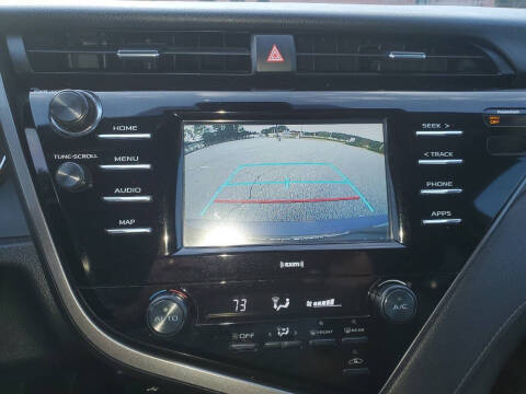 2020 Toyota Camry SE