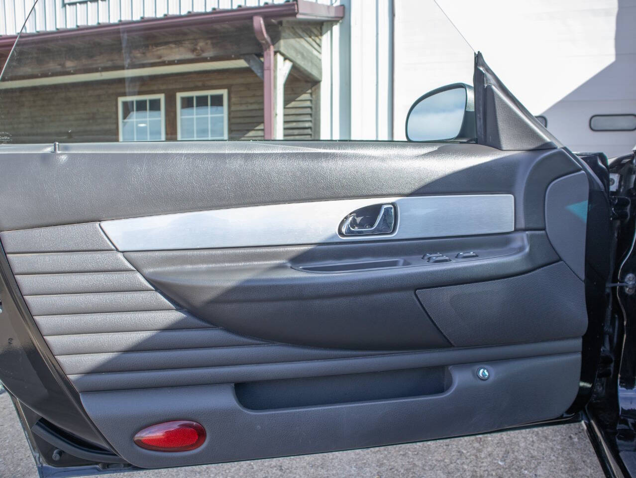 2002 Ford Thunderbird 20