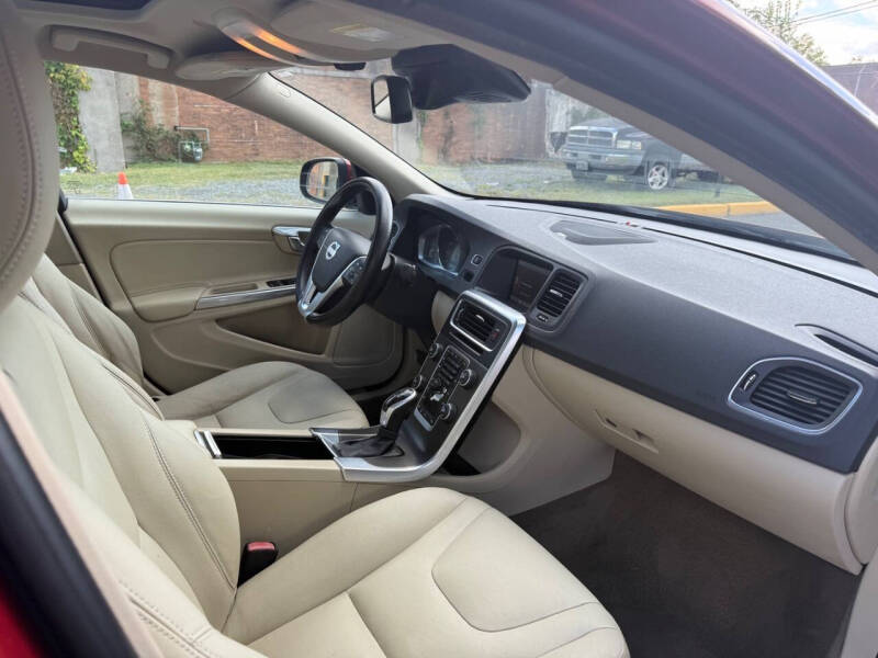 2015 Volvo S60 T5 Platinum