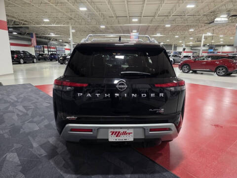 2022 Nissan Pathfinder Platinum