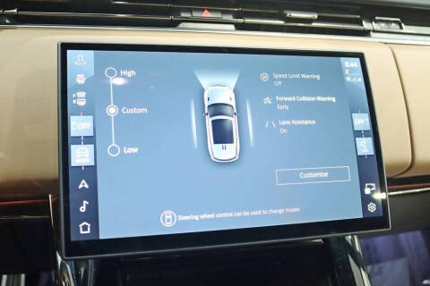 2025 Land Rover Range Rover Sport P460e Dynamic SE