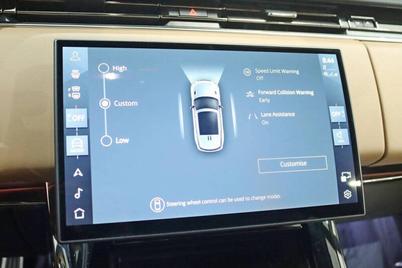 2025 Land Rover Range Rover Sport P460e Dynamic SE