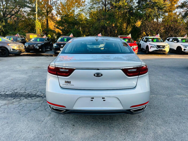 2018 Kia Cadenza Premium