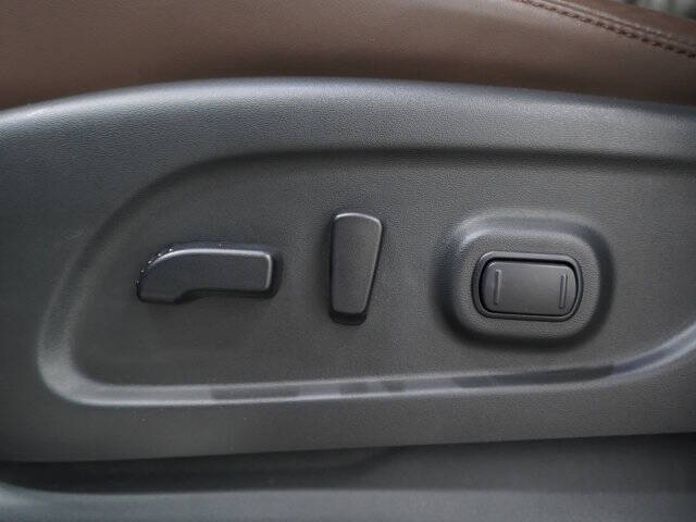 2022 Nissan Titan Platinum Reserve