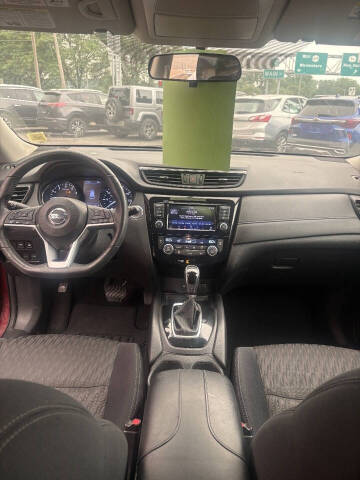 2018 Nissan Rogue SV