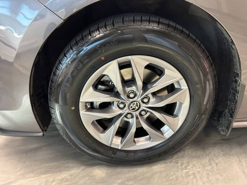 2021 Toyota Sienna XLE 7-Passenger