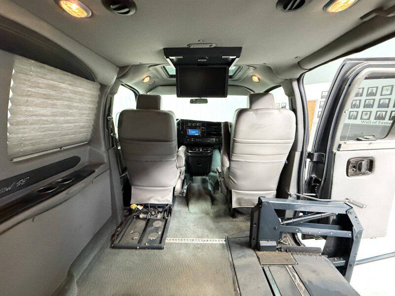 2016 GMC Savana 2500