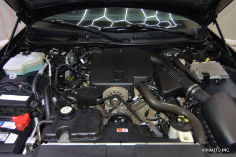 2005 Lincoln Town Car Signature Limited