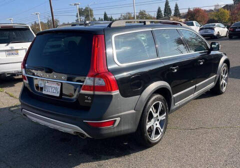 2015 Volvo XC70 T6