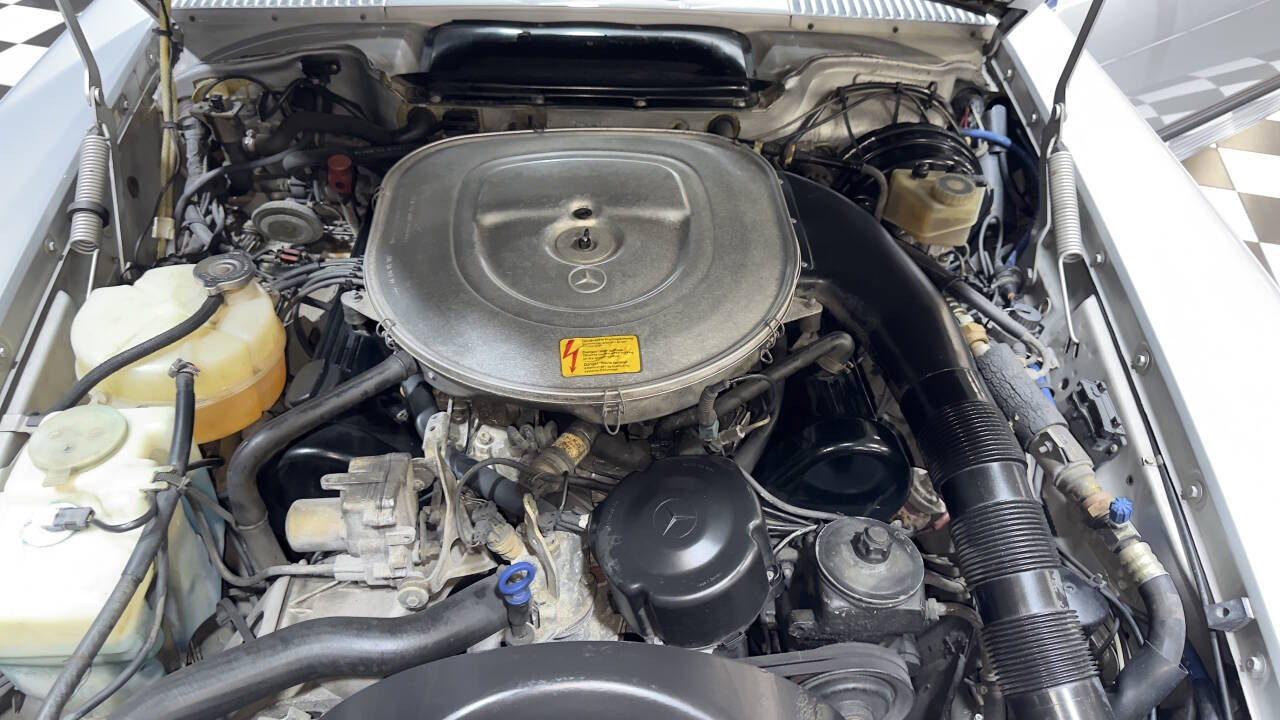 1988 Mercedes-Benz 560-Class 4