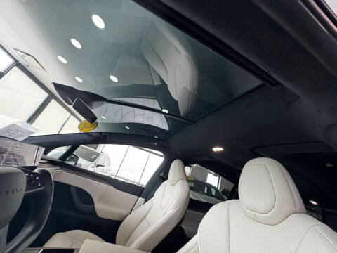 2023 Tesla Model X Standard Range