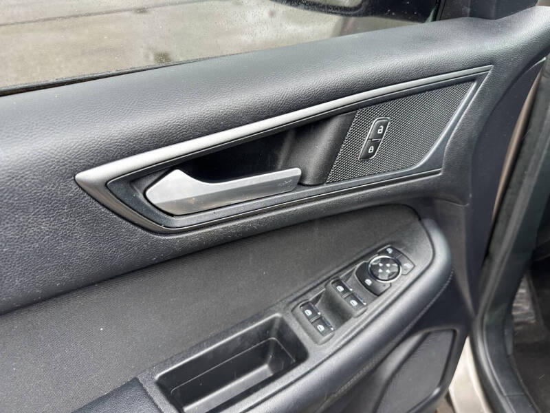 2019 Ford Edge SE