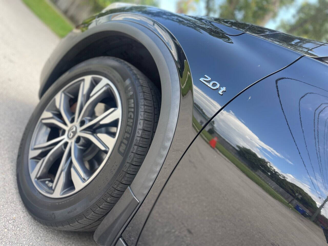 2017 Infiniti QX30 Wagon - $15,820