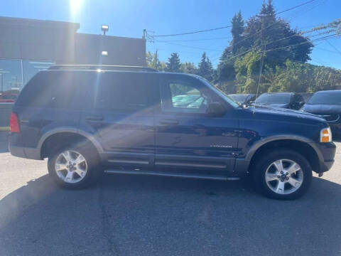 2004 Ford Explorer XLT