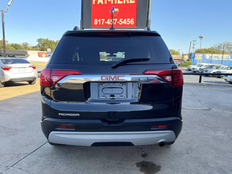 2017 GMC Acadia SLE-2