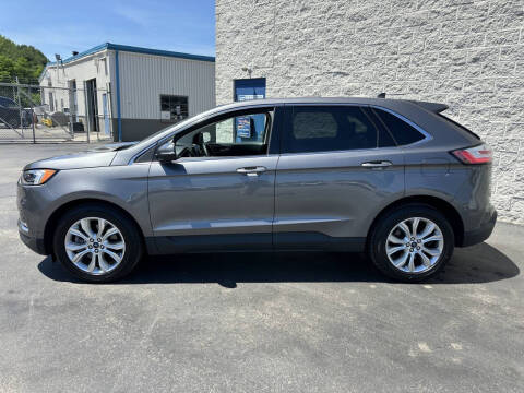 2021 Ford Edge Titanium