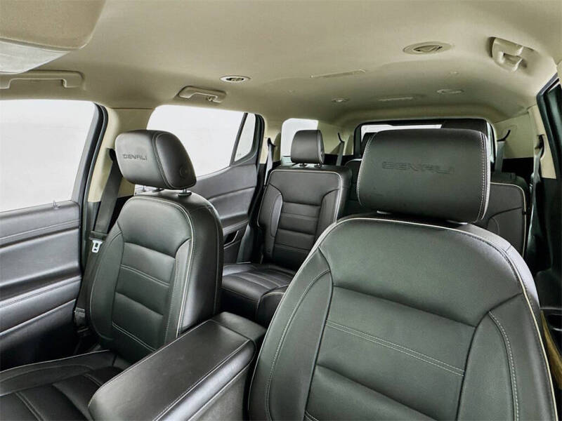 2019 GMC Acadia Denali