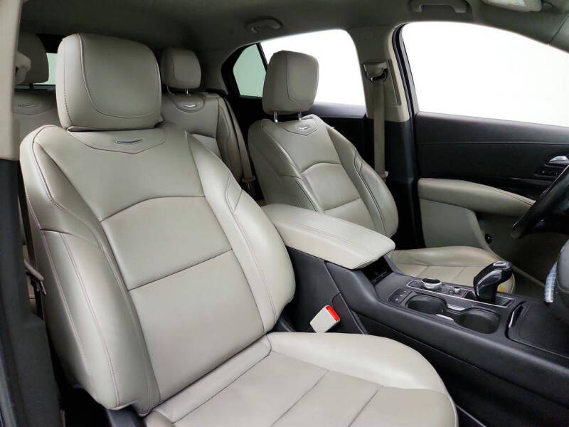 2019 Cadillac XT4 Premium Luxury