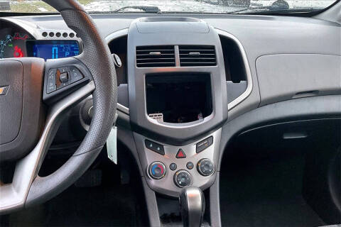 2016 Chevrolet Sonic LT Auto